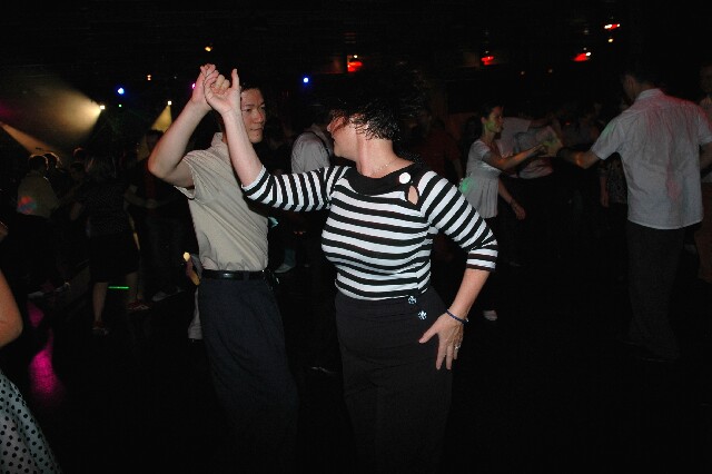 min 2007 11 10 fous swing 433